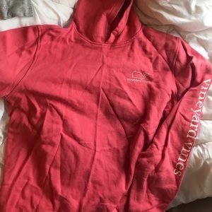 vineyard vines sweatshirt